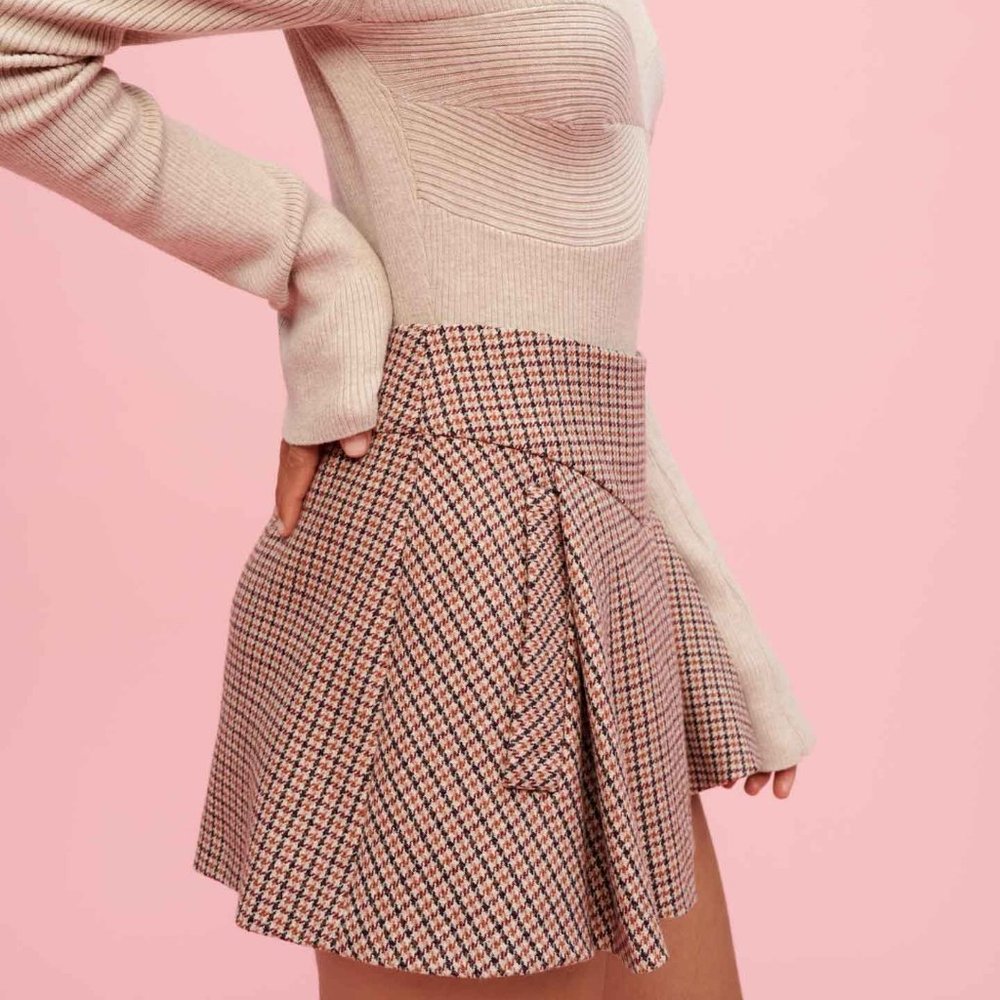 Maje Houndstooth Camel Skirt-Style Shorts - Picture 5 of 10